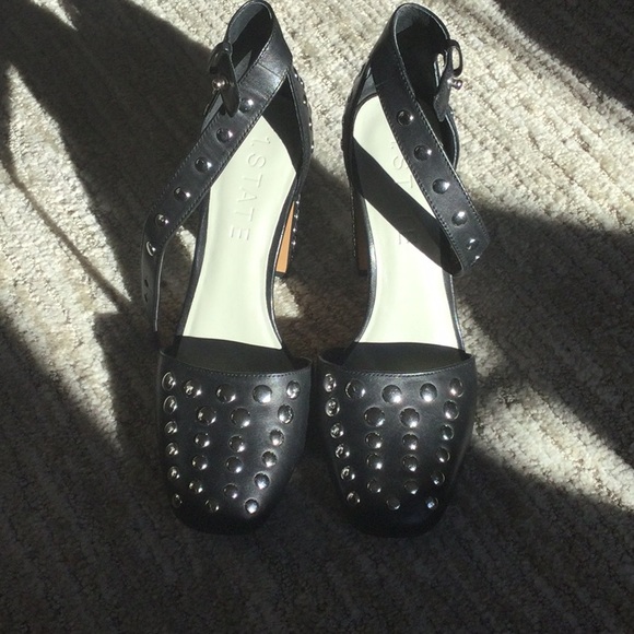 Studded ankle strapped heel - Picture 1 of 7